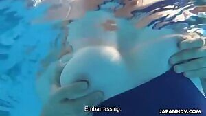 Machiko Ono Japanese babe in the pool