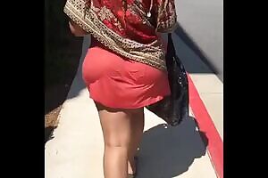 Ravie Loso slow booty