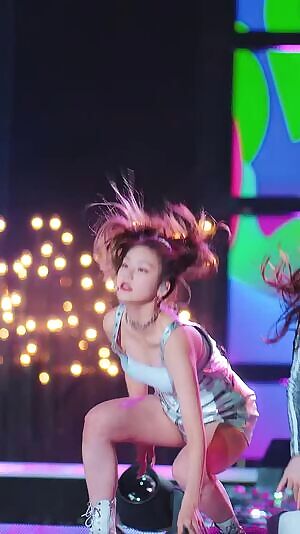 ITZY - Yeji & Chaeryeong