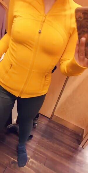 Worship, Submit, Obey $$$ Nothing turns Me on more than the word “sent”... multiple times 😍 Reimburse My shopping trip, and maybe I’ll keep you in My pocket for next time 🛍