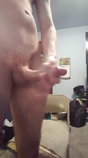 Imagining cumming onto my Oregon boyfriend :)