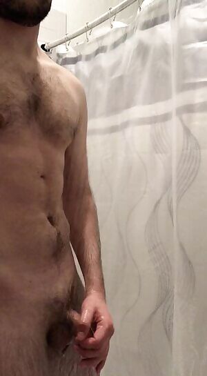 Raise your hand if you like seeing it bounce