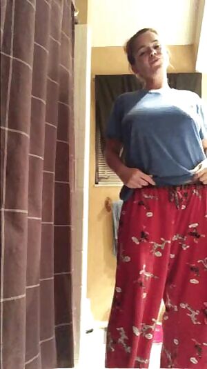 Hanging out in my PJ’s & thought it’d be un to do a titty drop GIF for y’all. How would you rate this one?