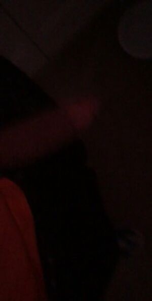 Anybody down to see what he looks like hard? Tipsy and horny lol hmu ASAP pm open snapchat in bio 🙈😏😏