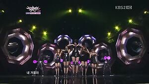 4minute Hyuna - Mirror Mirror