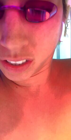 Cum to me. 💋💋💋