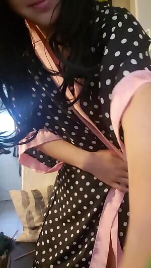 ✨ I'm back from a break and I have new outfits! & filming s all day today. 💦