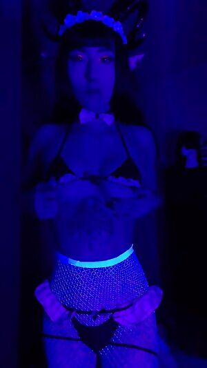 😈 Angel in the streets, kinky demon slut in the sheets 😈