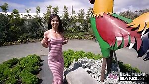 Sightseeing for titties