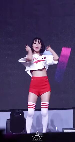AOA - Mina