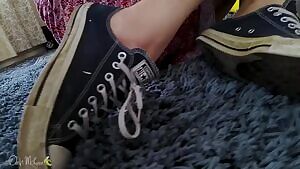 New s! Converse Shoejob JOI and more! Special pricing on customs 💙