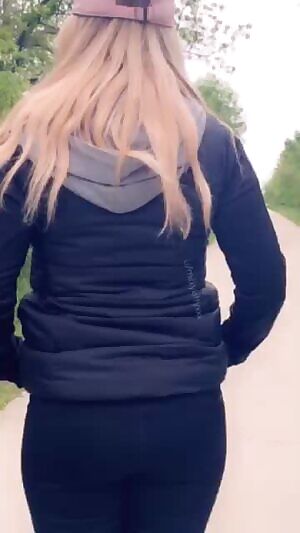 Just another naughty mommy of 3 😋