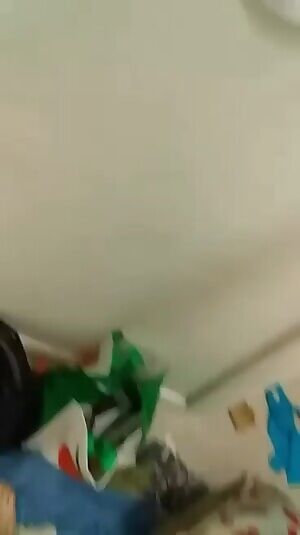 Who left a snack on y bed? ~🦆