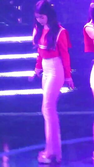 Red Velvet - Irene Butt