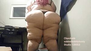 I might spam gifs here So I can clear some space lol