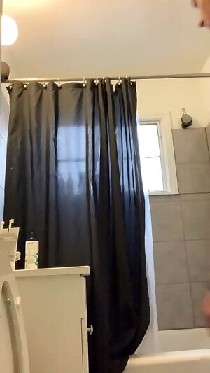 Took a very daring video... Full video can be found on my profile... 😳