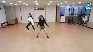 CLC - Seungyeon & Yujin