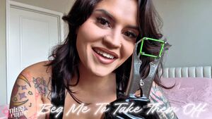 Shiny Clothes BDSM CBT Dominatrix Femdom