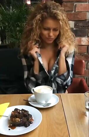 Julia Yaroshenko Happy Girl