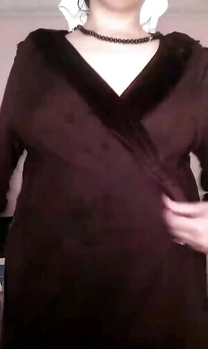 i don't know what's consider as a sexy tummy, let me know if mine is one of them😉