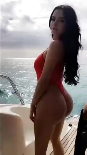 Edited one of my favorite Demi gifs