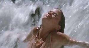 Leslie Graves - Piranha II: The Spawning