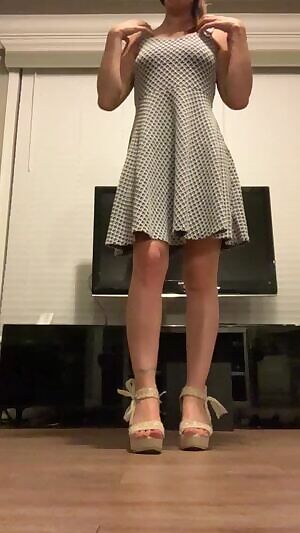 Sneaky striptease after the kids are asleep. hope you like. 😊