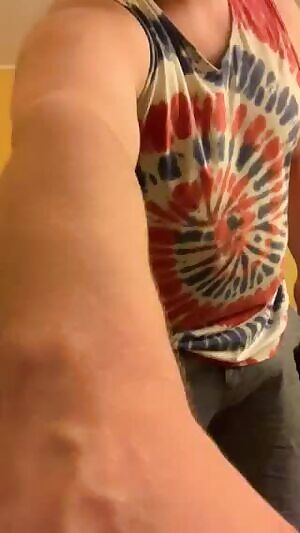 Theres 4 hard things about posting, timing, witty captions, creative posts, and of course, my dick