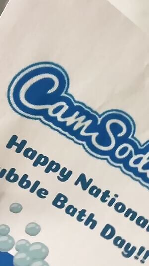 Queen Cherise Roze having fun in her bath