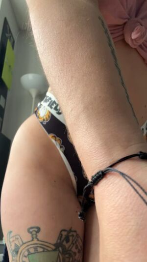 Asshole Winking Amateur Ass Thong Underwear
