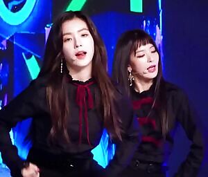 Red Velvet - Seulgi & Irene
