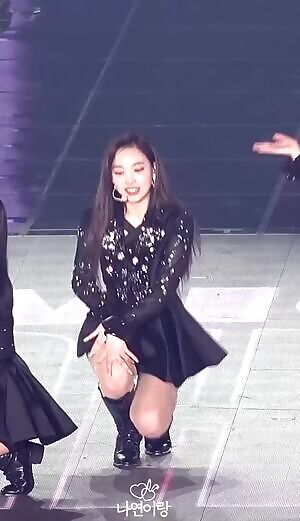 TWICE - Nayeon, Sana and Momo