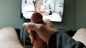 Gets off to straight porn, dreams of sucking cock 💭🍆💦