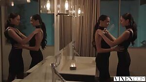 Ariana Marie & Sofi Ryan - Club VXN