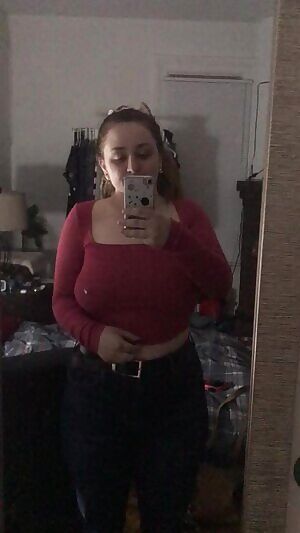 Who’s gonna be my Daddy and spoil me? 😈