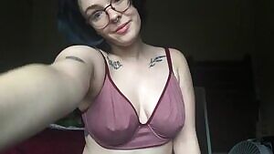 Want to find out how I won the title of blow job queen? Book a session or today! Don’t forget to check out my public story for Snapchat exclusive deals!