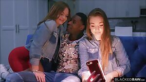 Joey & Sami White - Twinning