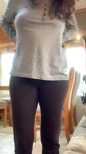 Some of you requested the booty and I’m lattered, just a little shy as it’s the area of my bod of which I’m most self-conscious. But I’m working on it!