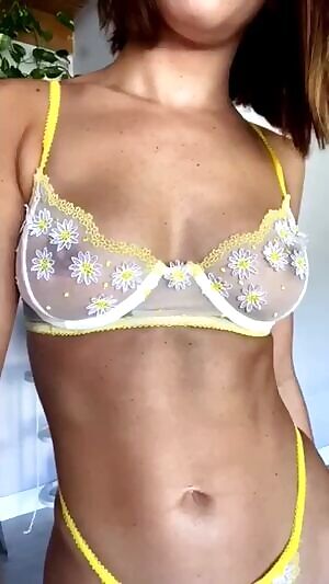 I just lowered my onlyfans price $4.99! Who wants to come seduce me?