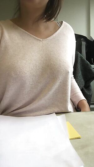 I hope my co-workers don‘t mind a little un in office