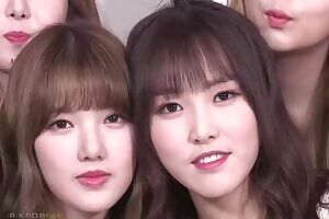 Gfriend - Yerin & Yuju at it Again