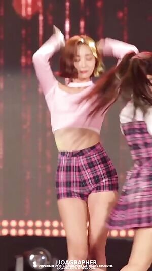 Ex-Momoland - Yeonwoo