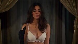 VICTORIA JUSTICE in Rocky Horror