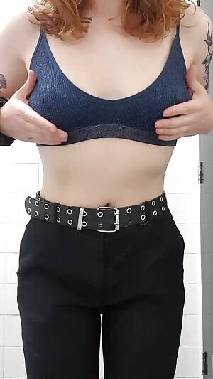 I'm the bloody queen, mate. basically, i rule. 👑🔫