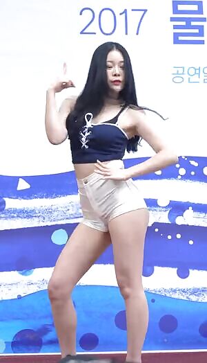 Phat Ass in those tight little shorts