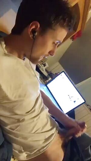 Could use a hand over here