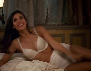 Victoria Justice - The Rocky Horror Picture Show: Let's Do the Time Warp Again