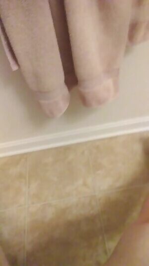 Quick cum before shower