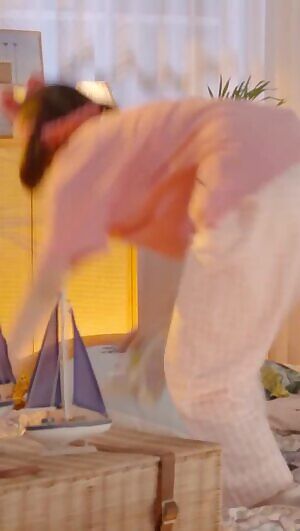 Oh My Girl - Arin & Binnie