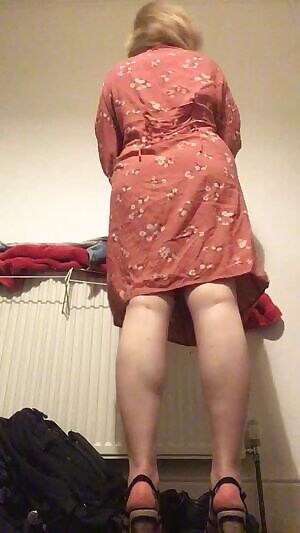 Who needs clothes in the summer